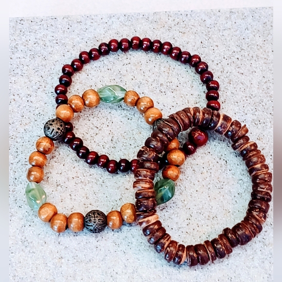 VINTAGE BRACELET SET WOOD BEAD, COCONUT SHELL BEAD AND WOOD WITH AVENTURINE - Picture 3 of 7